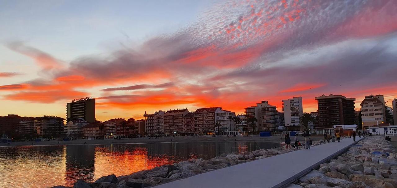 Aurinko 5 Segundo Luminoso Apartamento Con Vistas En Fuengirola Eksteriør billede